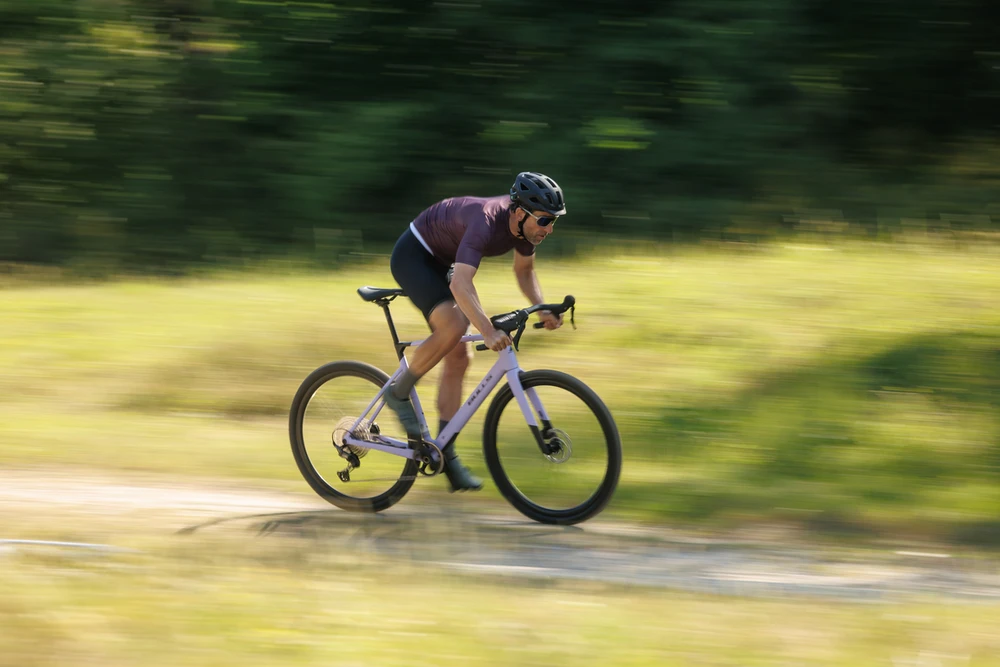 Dviratis 28" Bulls Machete RX1 Gravel Jubi šviesiai violetinė matinė