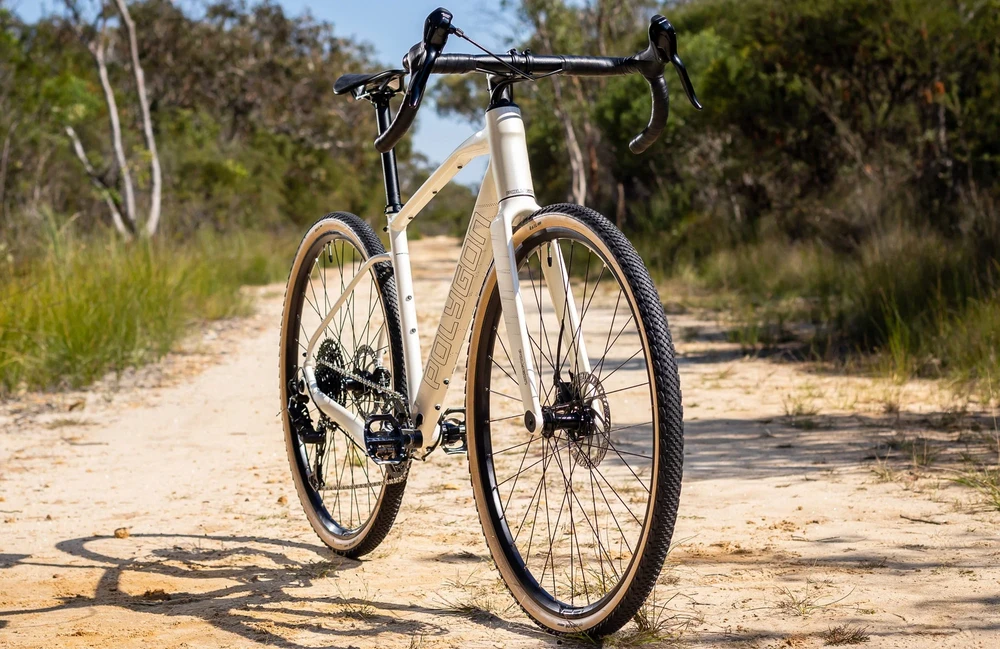 Dviratis 28" POLYGON Gravel TAMBORA G4 Baltas