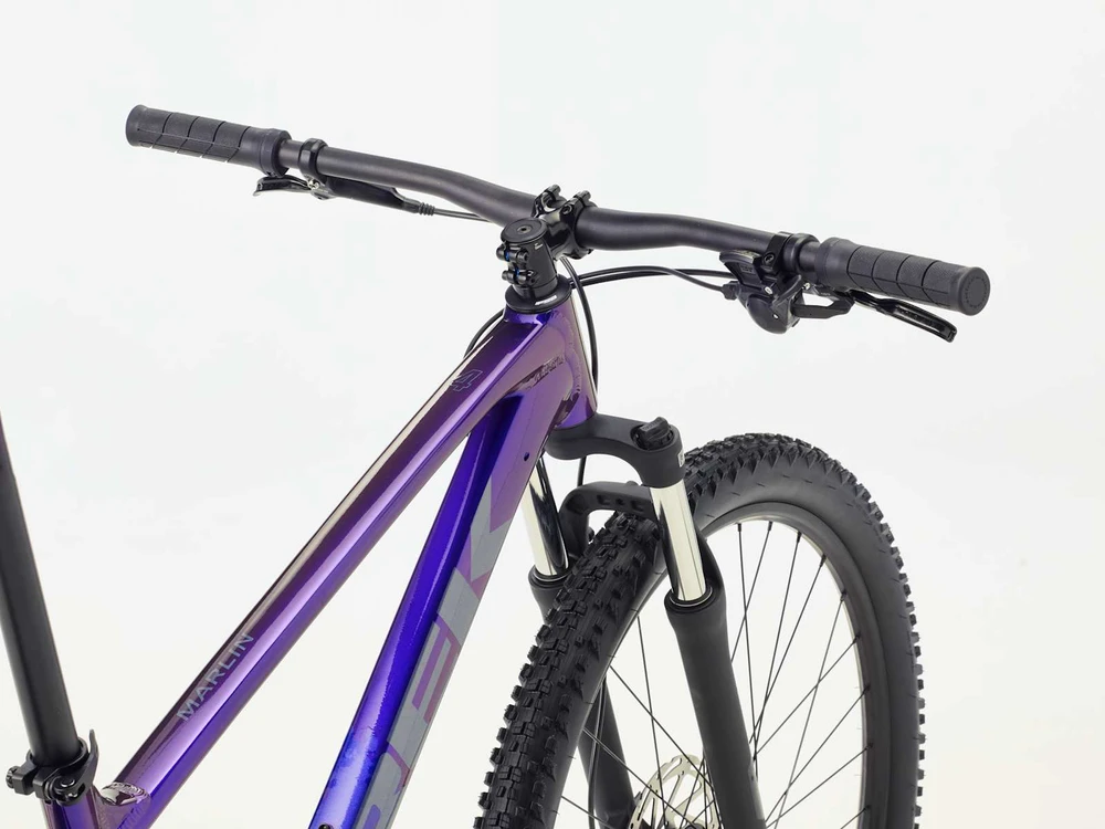 Dviratis 29" TREK Marlin 4 violetinis / juodas