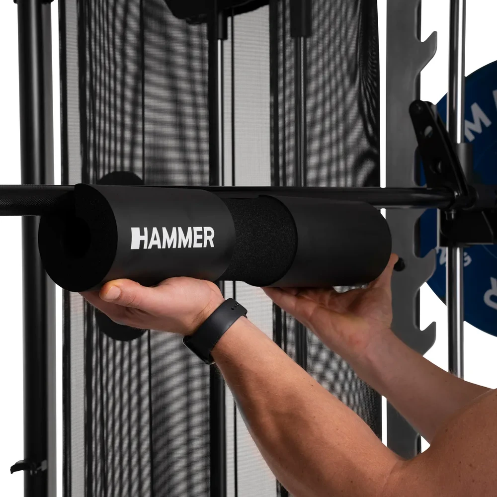 Kita HAMMER štangos pečių apsauga