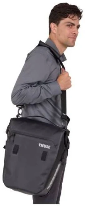 Krepšys ant bagažinės Thule Shield Pannier 22L juodas