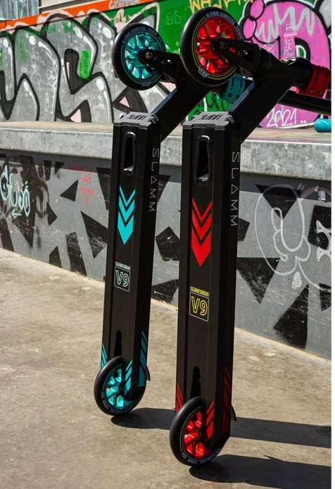 Slamm Scooters Paspirtukas Slamm Urban V9 juoda/mėlyna