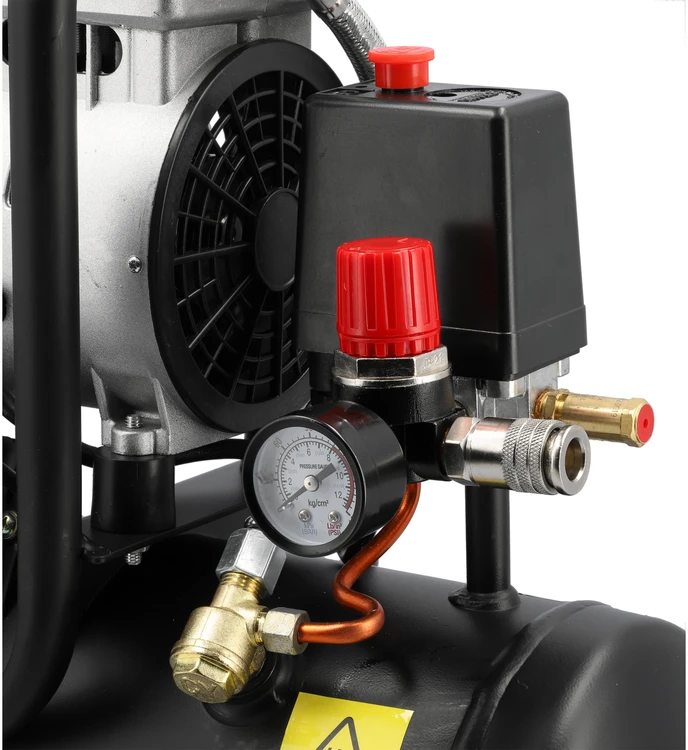 Toya Sa Poland Oro kompresorius tylus | betepalinis | 6L/0.8MPA/8BAR/116PSI/ 107l/min | 550 W (YT-23340)