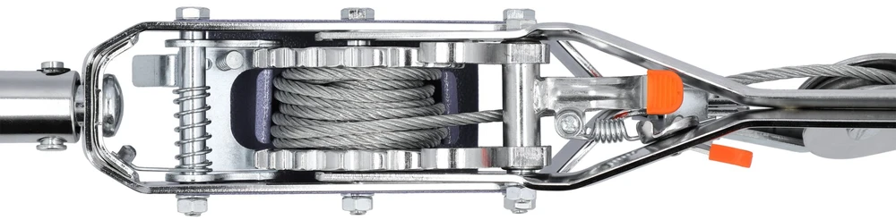 Keltuvas ''Gervė'' Yato YT-5913; 1300 kg