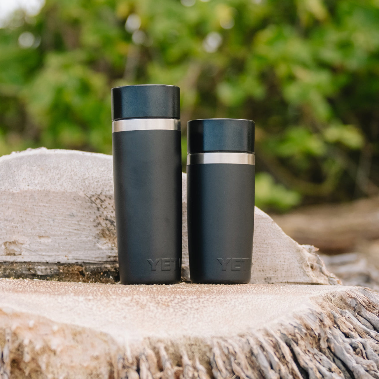 Termo puodelis YETI RAMBLER® Travel Bottle aprašymas - Prekės nuotrauka