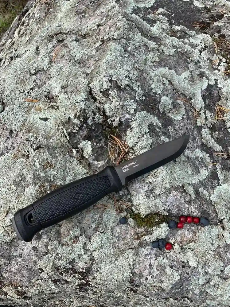 Peilis Morakniv® Garberg BlackBlade™ Survival Kit