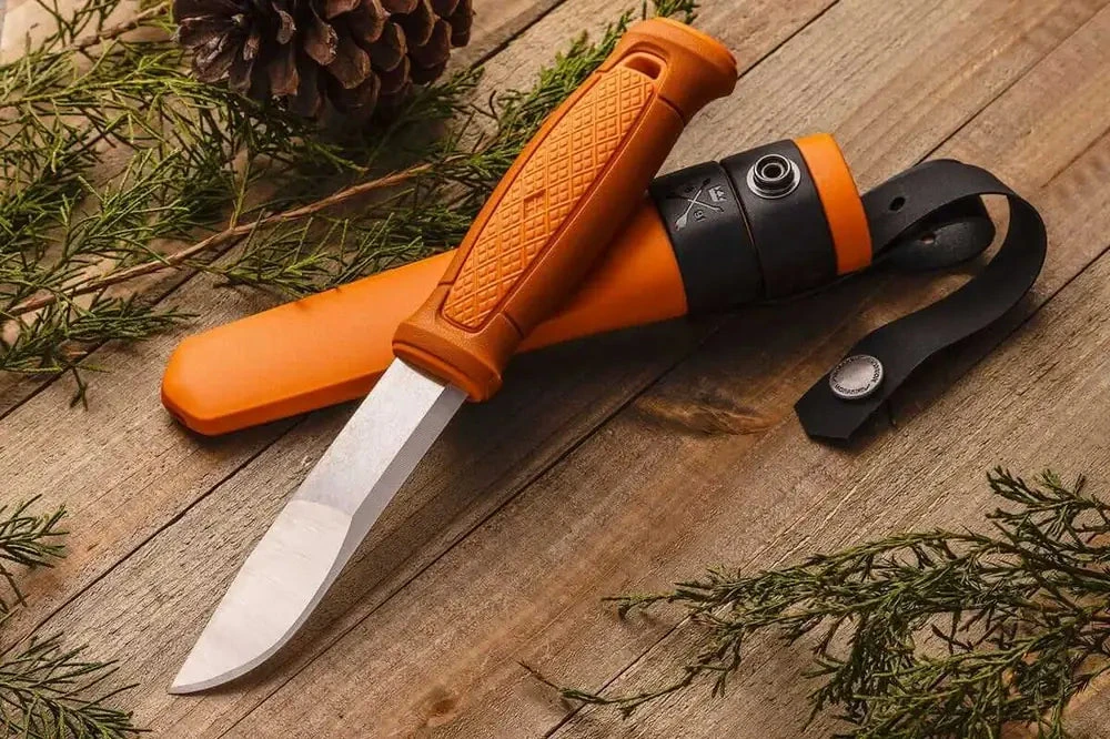 Morakniv Kansbol su polimero dėklu (S) žalias