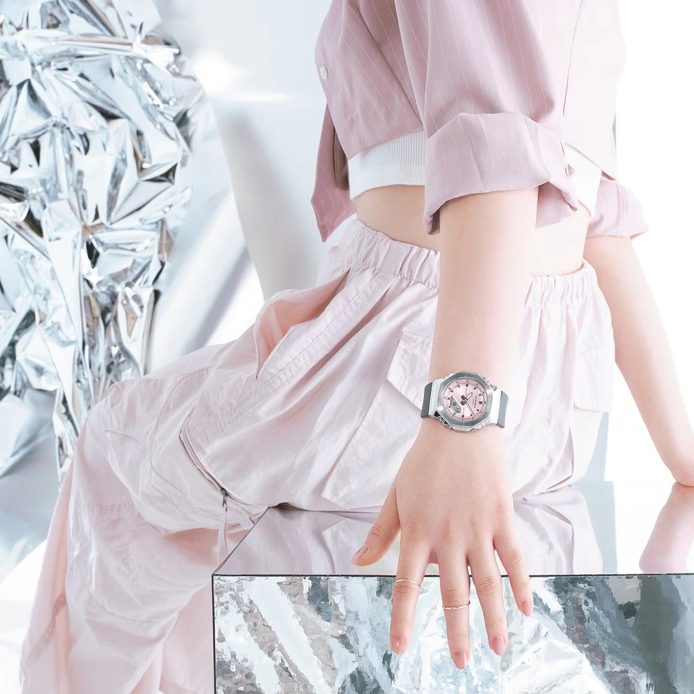 Laikrodis Casio G-shock analoginis-skaitmeninis moteriškas GM-S2110-4AER