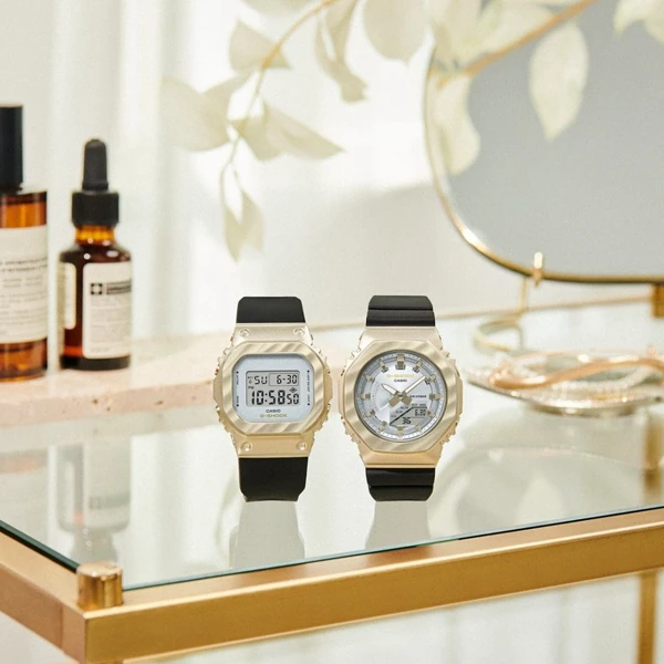 Laikrodis CASIO G-SHOCK OAK METAL COVERED COMPACT - BELLE COURBE SERIE GM-S5600BC-1ER