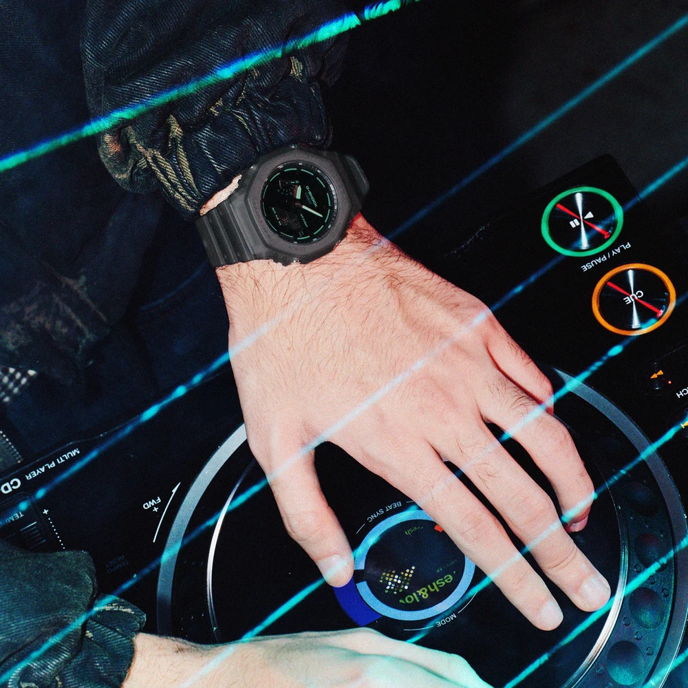 Laikrodis Originalus „Casio G-shock“ GA-2100K-1AER anglies pluošto šerdies apsauga