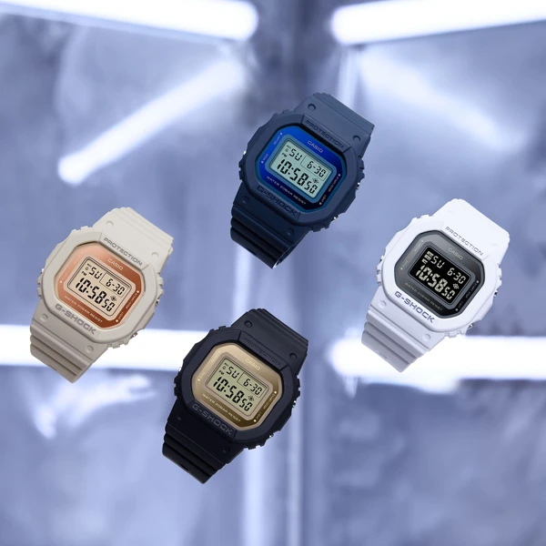 Laikrodis „Casio G-shock“ originalios metalinės akcentinės spalvos GMD-S5600-1ER