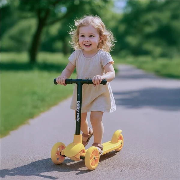 Baby Mix Prime geltonas paspirtukas vaikams nuo 1,5 metų