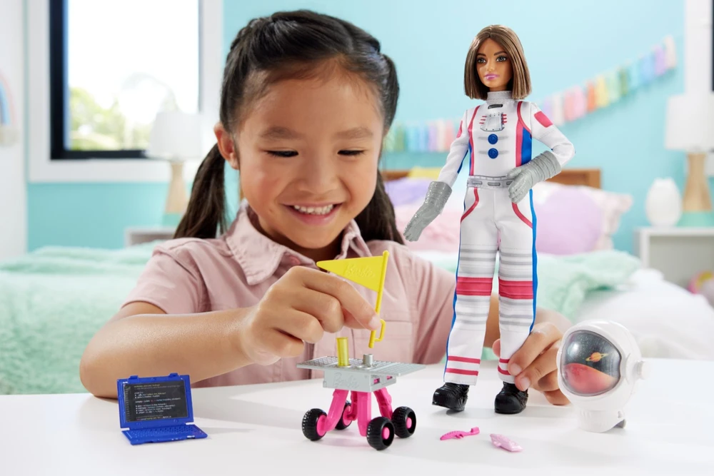 Mattel BARBIE lėlė astronautė (HRG45)