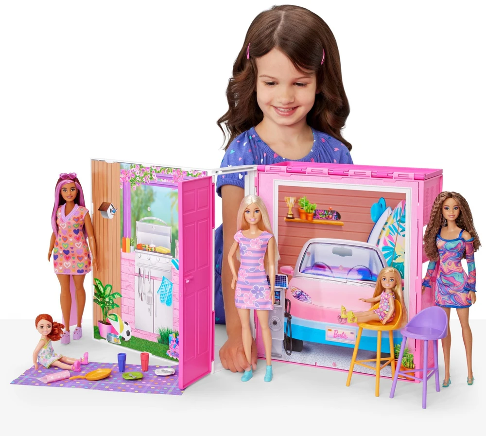 Barbie žaidimų namelis su lėle HRJ77