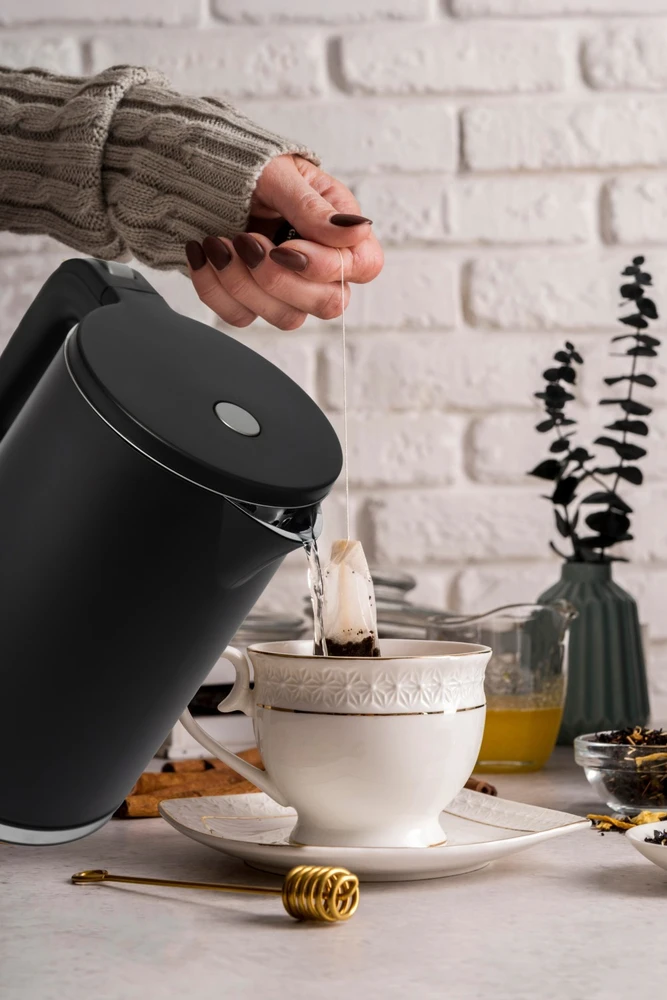 Bauerkraft Elektrinis virdulys 1500W 1.2L su besisukančiu pagrindu