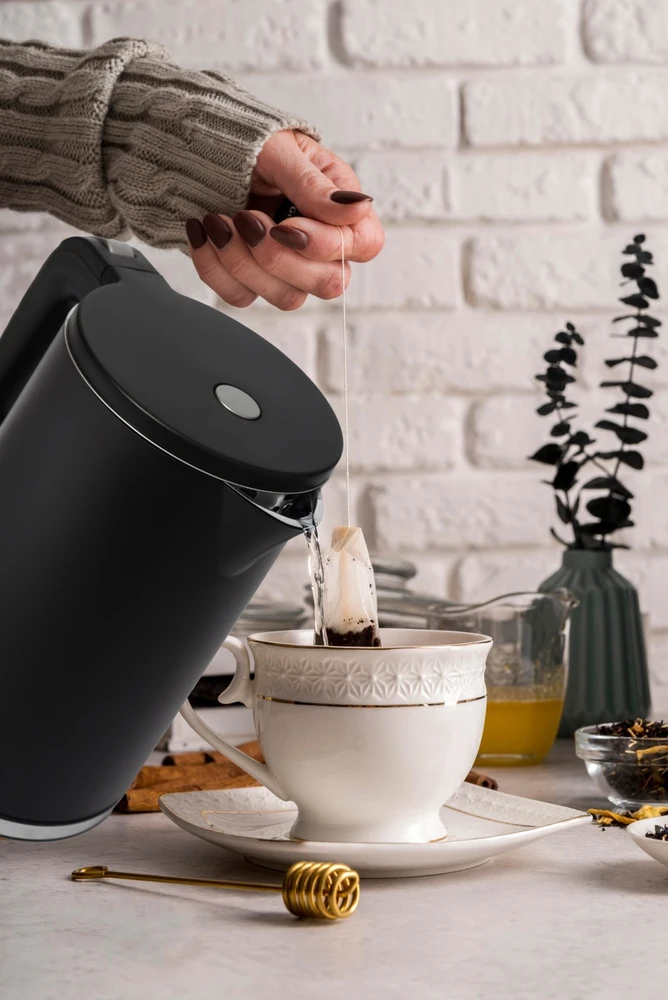 Bauerkraft Elektrinis virdulys 1500W 1.7L su besisukančiu pagrindu