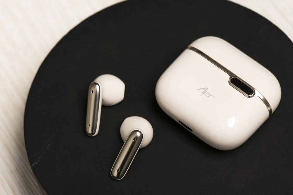 ART BT Ausinės With HQ Mikrofonas TWS USB-C baltas