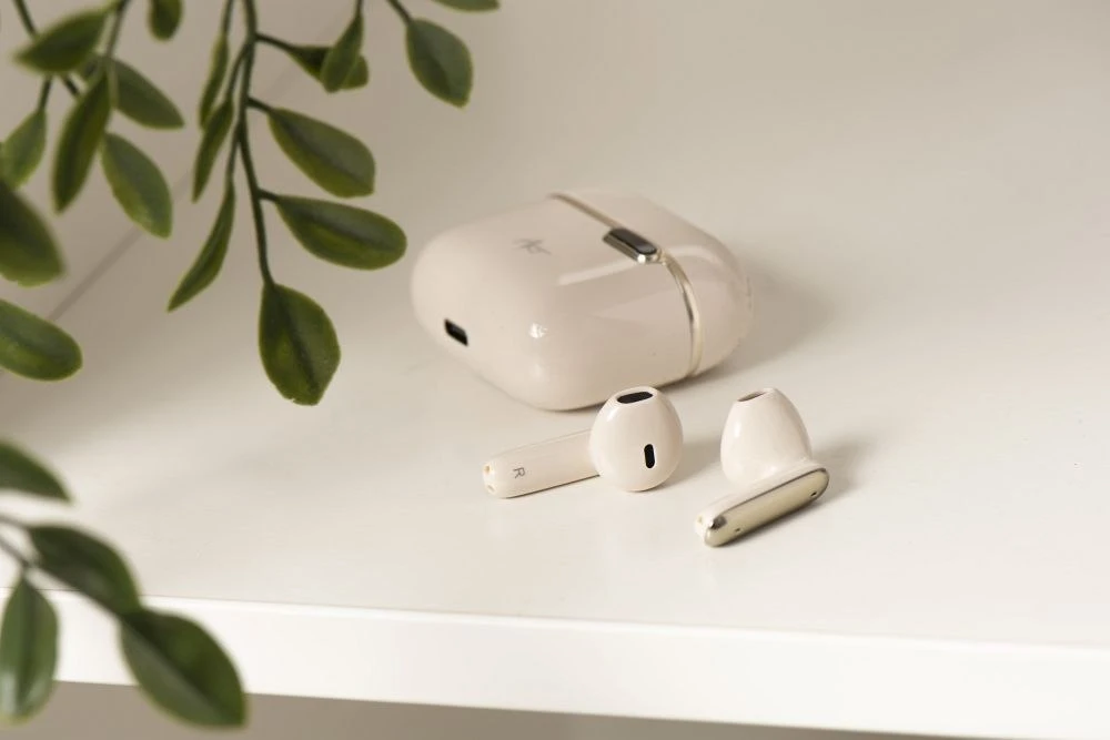 ART BT Ausinės With HQ Mikrofonas TWS USB-C baltas