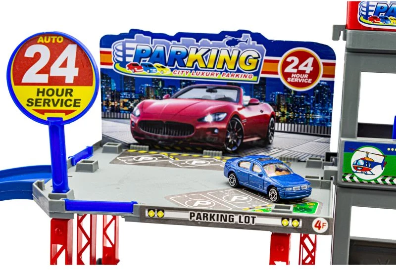 Daugiaaukštis žaislinis automobilių parkingas su keltuvu ir plovykla