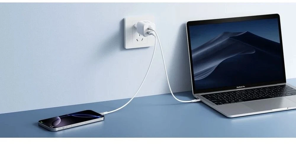 Telefono įkroviklis VEGER USB A + C tipo PD Super Charge PPS 100W + duomenų kabelis C tipo į C tipo 240W TR150 baltas
