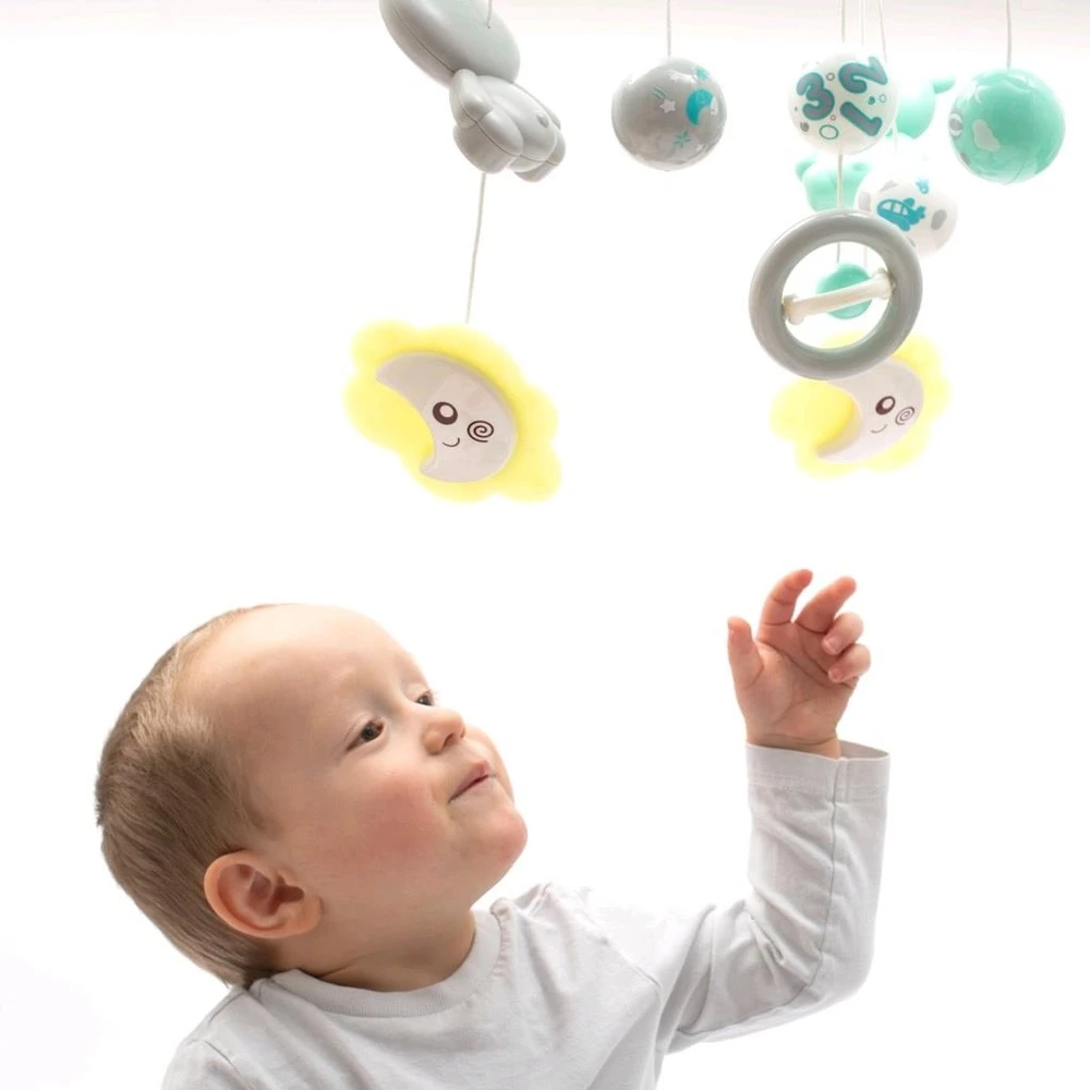 Karuselė su šviesos projektoriumi virš lovytės Baby Mix pilka