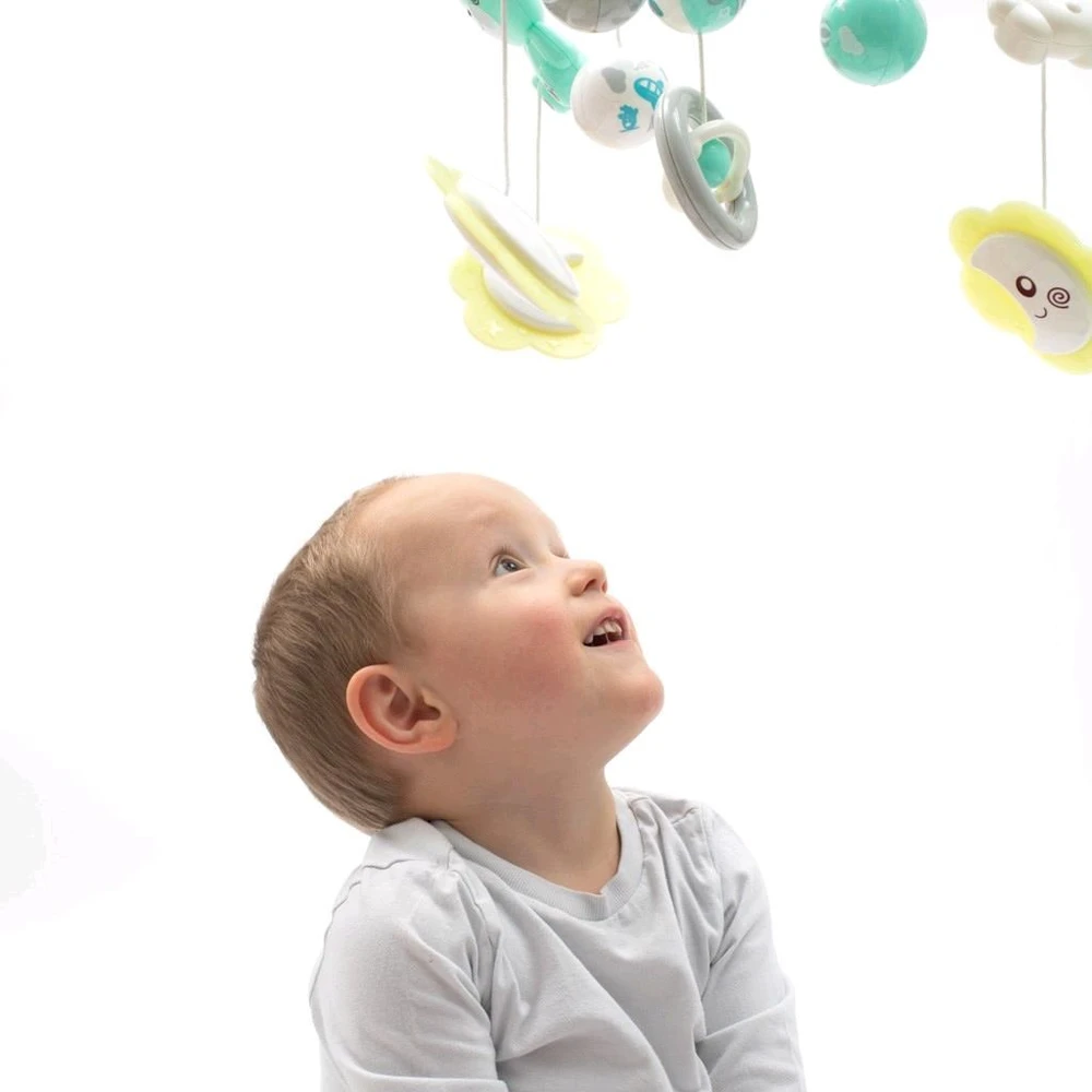 Karuselė su šviesos projektoriumi virš lovytės Baby Mix pilka