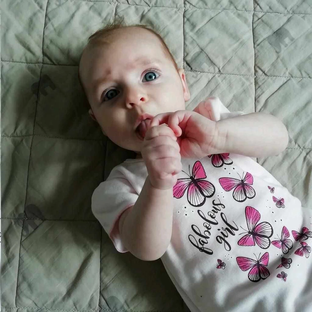 Kūdikių marškinėliai su sijonu New Baby Butterflies, dydis 80 (9-12 mėn.)