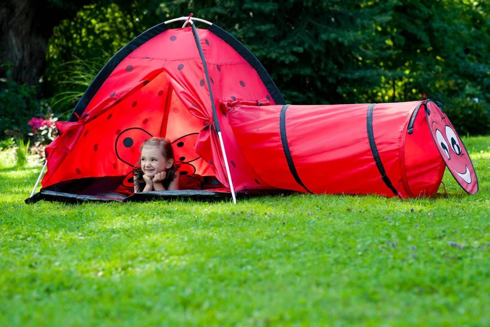 Kūdikių palapinė Baby Mix Ladybug su raudonu tuneliu