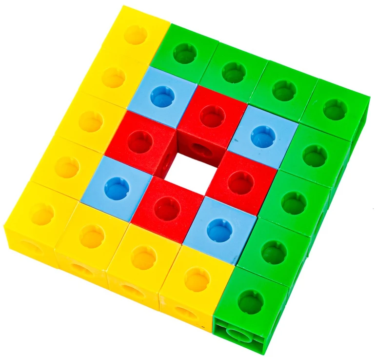 Lavinamųjų kaladėlių ir loginės kortų rinkinys matematikos mokymui