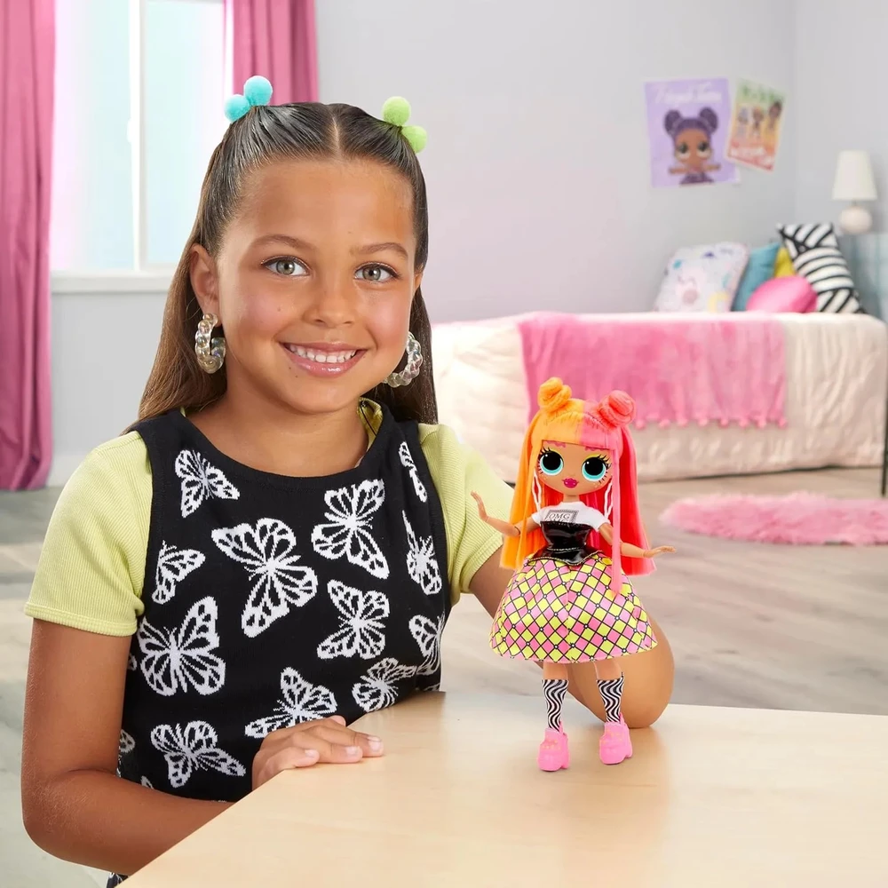 MGA 591580EUC L.O.L. Surprise OMG HoS Doll - Neonlicious