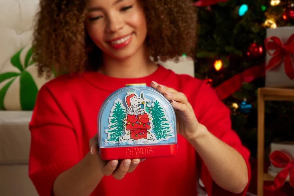 Mattel Polly Pocket Peanuts atostogų kolekcinė figūrėlė JFV05