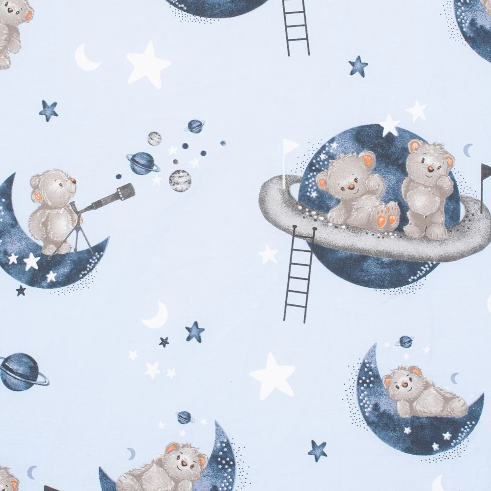 Medvilninė paklodė vežimėliui New Baby „Teddy Bear in Space“ 35x75 cm
