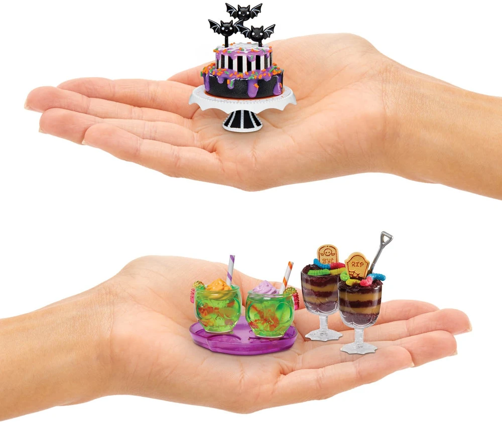 MGA's Miniverse žaidimų rinkinys Make It Mini virtuvėlė: Helovino licencijuota WB tema