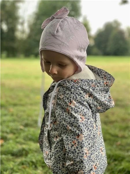 New Baby NUNU balta medvilninė kūdikio kepurė su lanku, dydis 74 (6-9 mėn.)