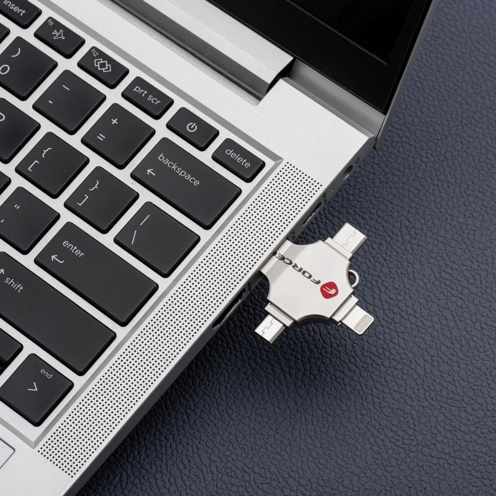 USB atmintinė 64 GB USB 3.2 Gen 1 (USB A / USB C / Lightning / Micro USB) Forcell F-Data Metal Quad sidabrinas