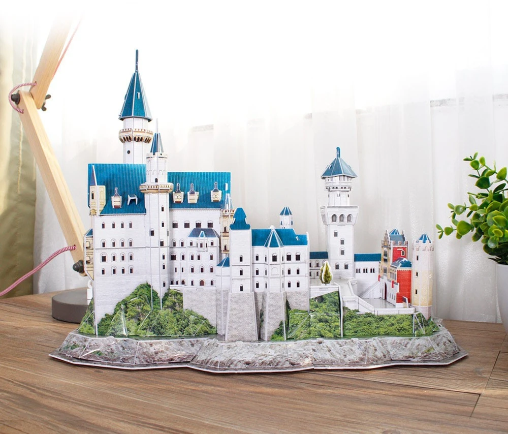 Revell 3D Dėlionė Neuschwanstein Castle 00205