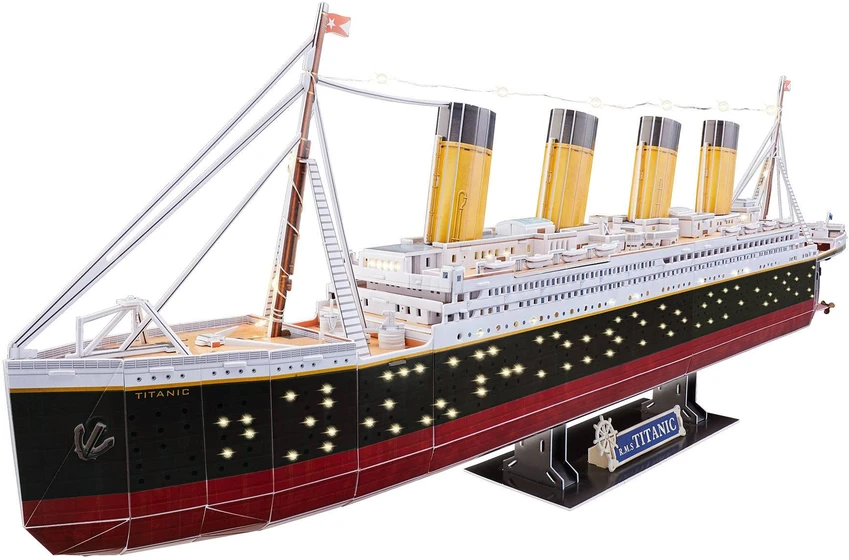 Revell 3D dėlionė RMS Titanic su LED apšvietimu, 266 detalių, 10+