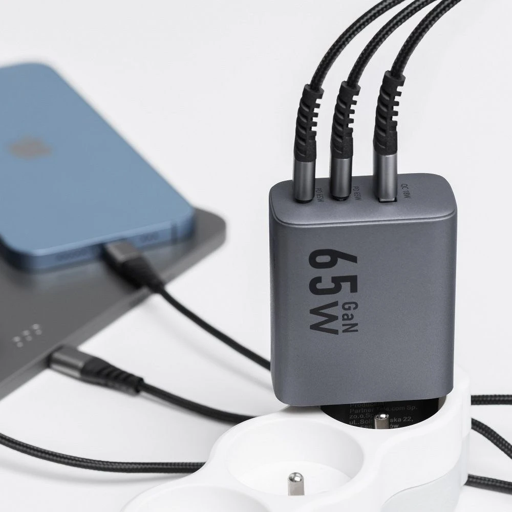 Įkroviklis Forcell F-Energy (2xUSB-C;1xUSB 4A 65W) juodas