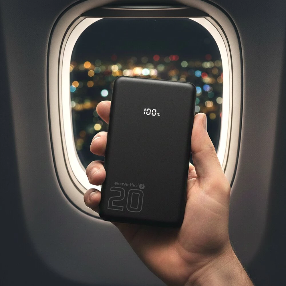 „everactive“ išorinė baterija 20 000 mAh, 1x USB, 2x USB-C, 20 W, QC4+, LCD ekranas, juodas