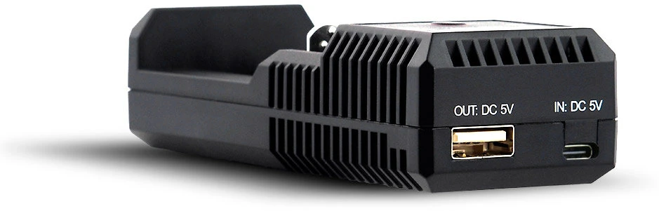 everActive universalus Li-Ion/LiFePO4 ir Ni-MH akumuliatorių kroviklis su Powerbank funkcija UC100C