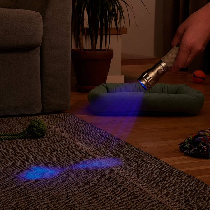 Varta ultravioletinis 14 LED žibintuvėlis UV LIGHT 15638