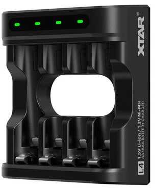 Xtar 4 x Ni-MH ir 1,5V Li-ion AA/AAA akumuliatorių kroviklis L4