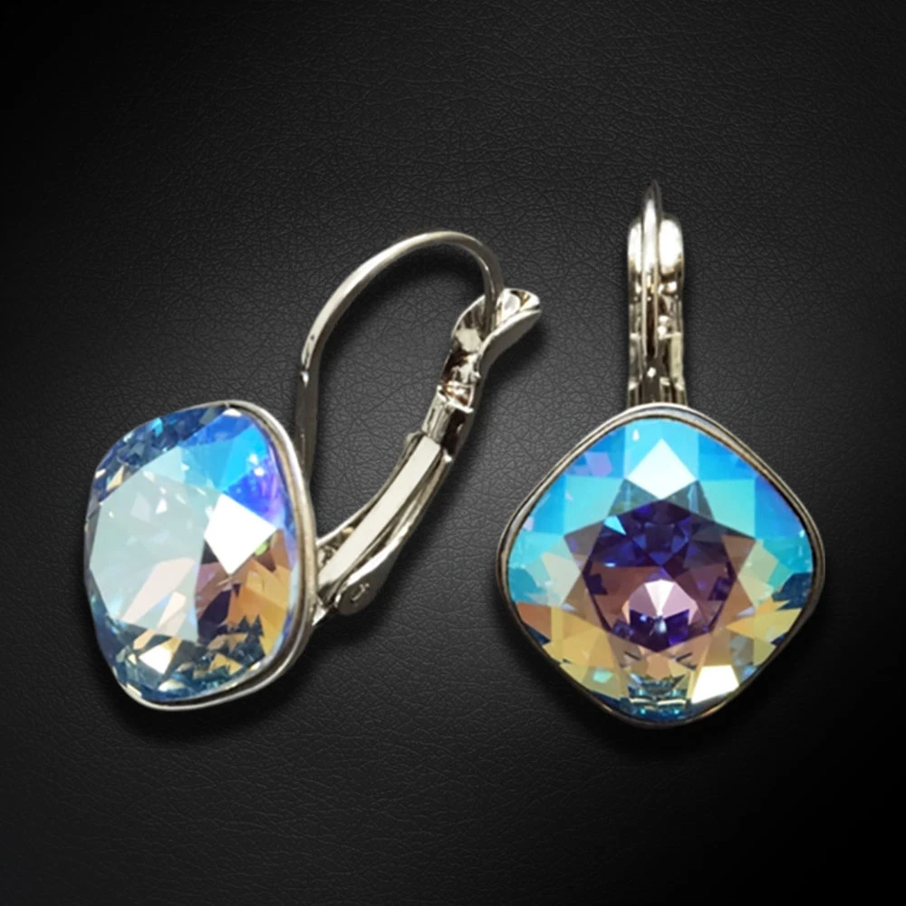 Diamond Sky Jewelry Auskarai „Glare IV R (Light Sapphire Shimmer)“ su Swarovski® kristalais