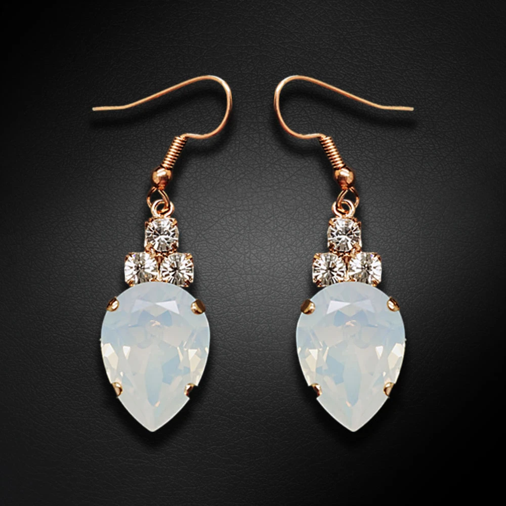 Diamond Sky Jewelry Auskarai „Leonora (Baltas Opal)“ su Swarovski® kristalais