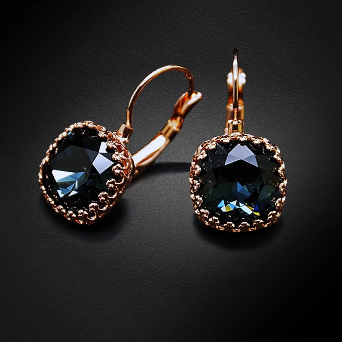 Diamond Sky Jewelry Auskarai „Vintage V (Graphite)“ su Swarovski® kristalais