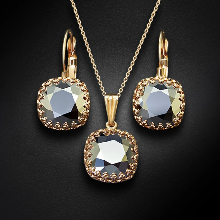 Diamond Sky Jewelry Papuošalų rinkinys moterims „Vintage V (Light Chrome)“ su Swarovski® kristalais