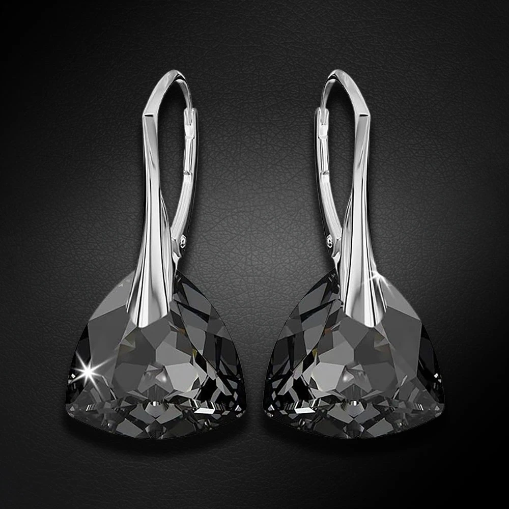 Diamond Sky Jewelry Sidabriniai auskarai „Evening Shine (Sidabrinis Night)“ su Swarovski® kristalais
