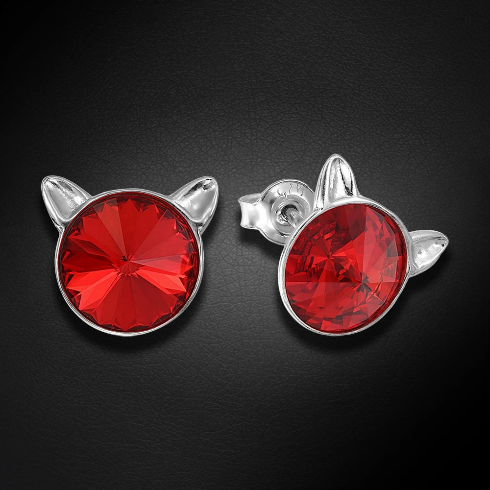 Diamond Sky Jewelry Sidabriniai auskarai „Cat (Light Siam)“ su Swarovski® kristalais