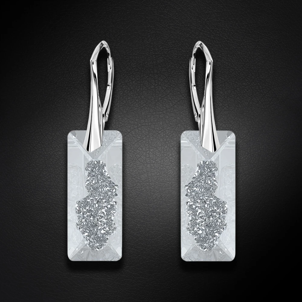 Diamond Sky Jewelry Sidabriniai auskarai „Growing Crystal II“ su Swarovski® kristalais