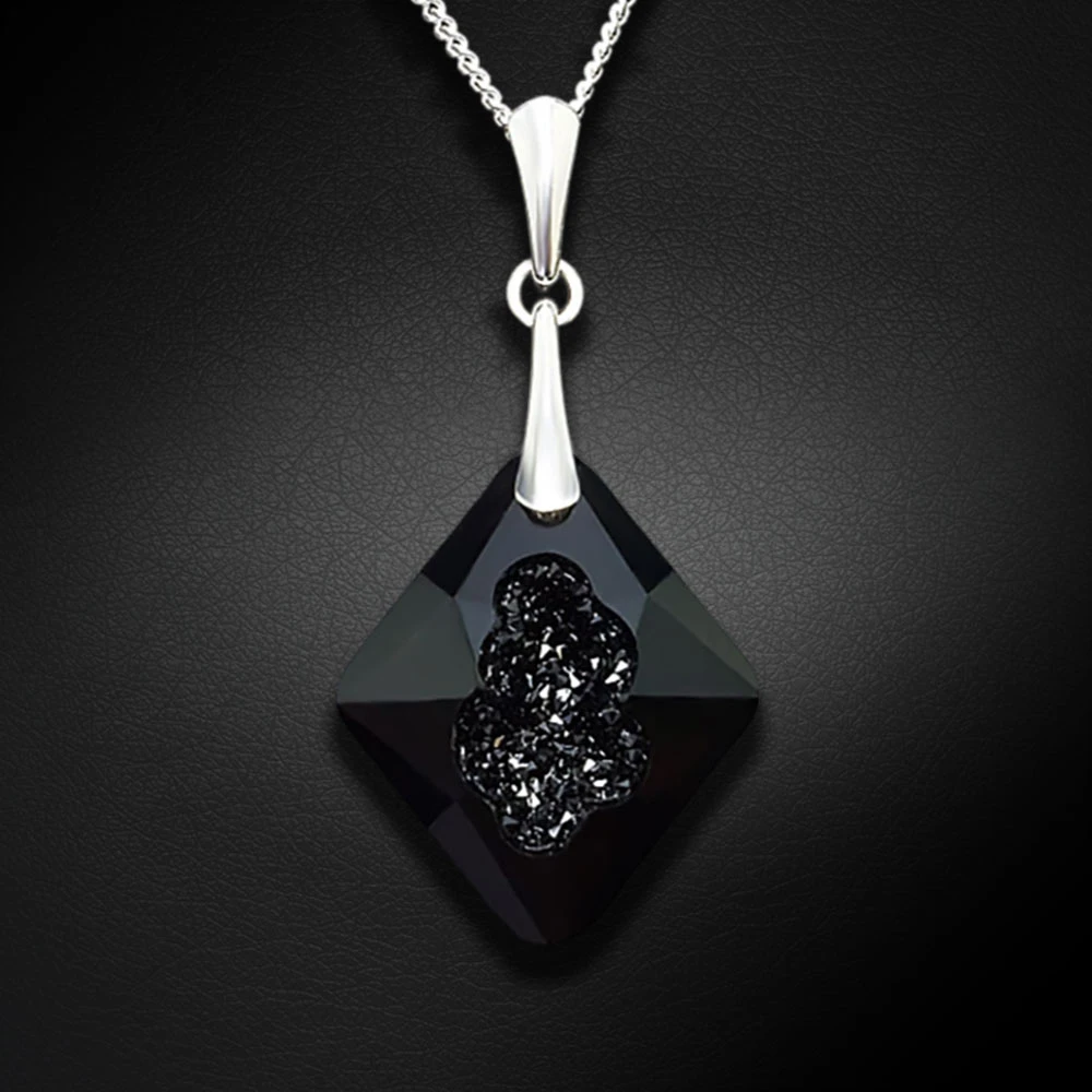 Diamond Sky Jewelry Sidabrinis pakabukas „Growing Crystal (Jet)“ su Swarovski® kristalais